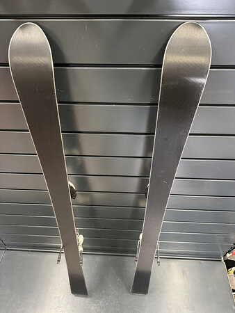 Používané lyže Seven Summits Team T3