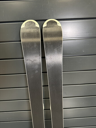 Používané lyže Völkl Chica