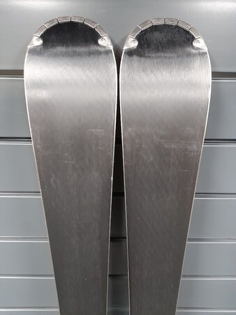 Používané lyže Atomic Cloud LTD 19/20 T1