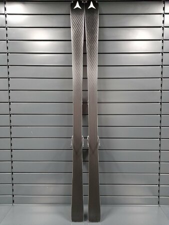 Testované Lyže Atomic Redster G9 Revoshock S 23/24