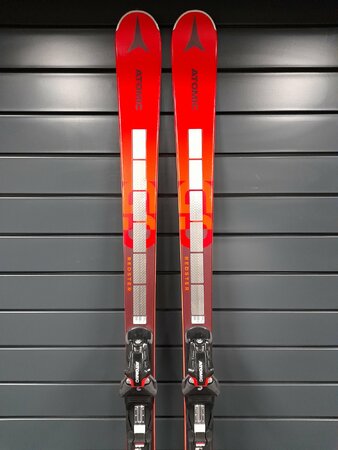 Používané lyže Atomic Redster G9 RS Red 21/22 T3 Používané lyže Atomic Redster G9 RS Red 21/22 T3