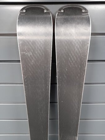 Používané lyže Elan Explore 4 15/16