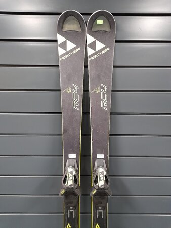 Používané lyže Fischer World Cup SC RC4 15/16 T1 Používané lyže Fischer World Cup SC RC4 15/16 T1