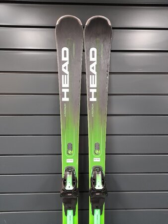 Používané lyže Head Supershape e-Magnum 22/23