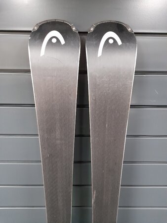 Používané lyže Head Supershape e-Magnum 22/23