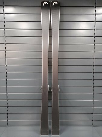 Testované lyže Head Supershape e-Magnum 23/24 T1