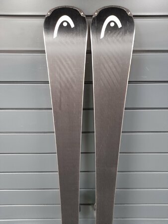 Testované lyže Head Supershape e-Magnum 23/24 T2