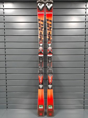 Testované lyže Rossignol Hero Carve SL C14 23/24