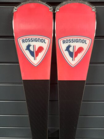 Testované lyže Rossignol Hero Carve SL C10 23/24