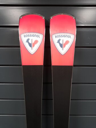 Testované lyže Rossignol Hero Carve SL C11 23/24