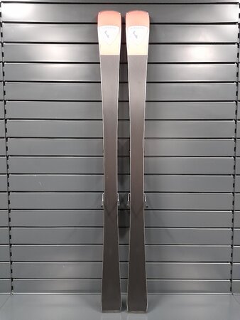 Testované lyže Rossignol Hero Carve SL C11 23/24