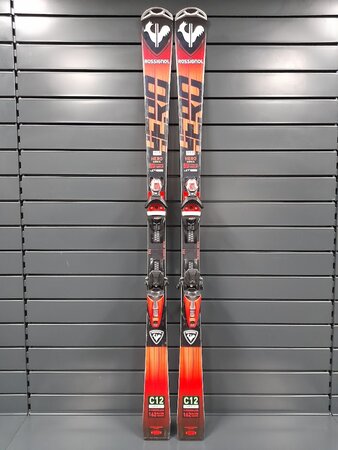 Testované lyže Rossignol Hero Carve SL C12 23/24