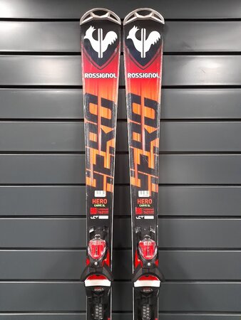 Testované lyže Rossignol Hero Carve SL C12 23/24