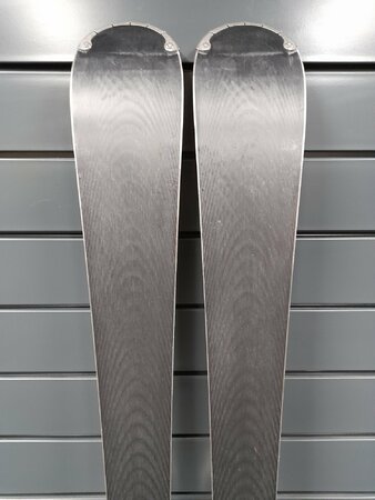 Používané lyže Salomon W MAX 18/19