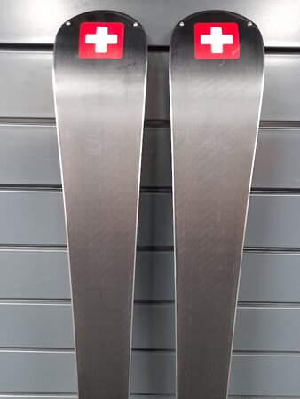 Používané lyže Stöckli Laser SL 22/23 T4