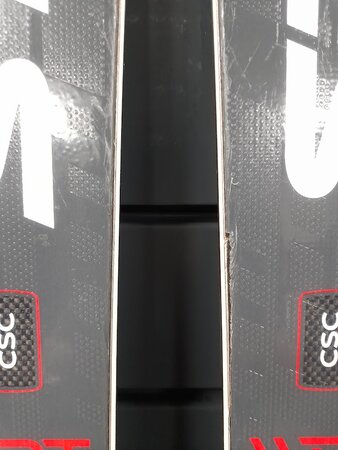 Testované lyže Stöckli Laser WRT CSC 23/24 T2