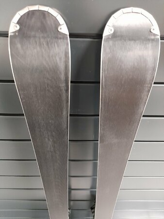 Používané Lyže Atomic Cloud 12 20/21