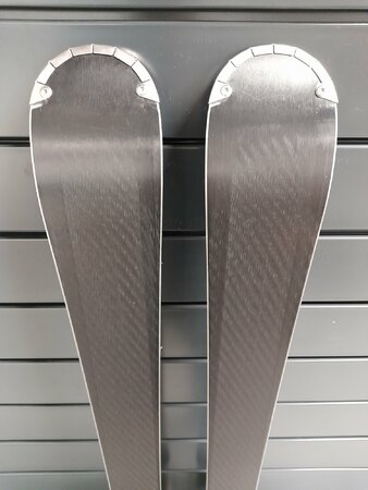 Používané Lyže Atomic Cloud 12 21/22 T3