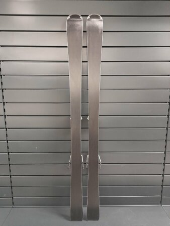 Používané lyže Atomic Cloud C11 21/22 T1