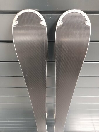 Používané lyže Atomic Cloud C11 21/22 T2