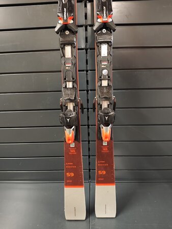 Používané lyže Atomic Redster S9 22/23 T1