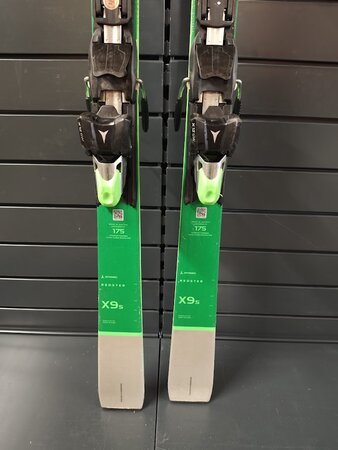 Používané lyže Atomic Redster X9S 22/23 T2