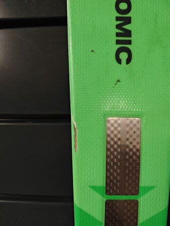 Používané lyže Atomic Redster X9S 22/23 T5 Používané lyže Atomic Redster X9S 22/23 T5