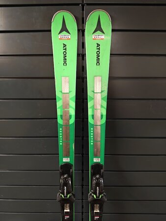 Používané lyže Atomic Redster X9S 22/23 T5 Používané lyže Atomic Redster X9S 22/23 T5