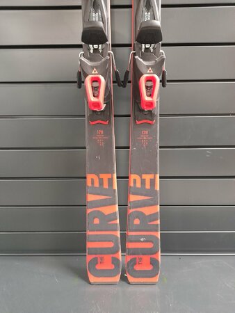 Používané lyže Fischer RC4 The Curve NTI 22/23 T2