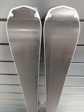 Používané lyže Fischer RC4 The Curve TI 21/22 T1