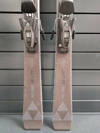 Používané lyže Fischer RC One 68 Lite 22/23 T1