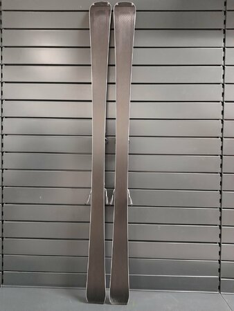 Používané lyže Fischer Trinity Lite 22/23 T2 Používané lyže Fischer Trinity Lite 22/23 T2