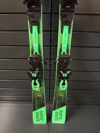 Používané lyže Head Supershape e-Magnum 21/22 T2