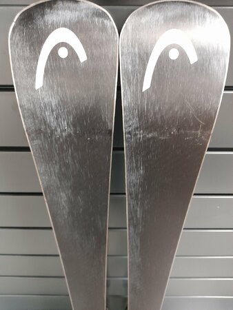 Používané lyže Head WC Rebels I.SL 19/20 T19 Používané lyže Head WC Rebels I.SL 19/20 T19