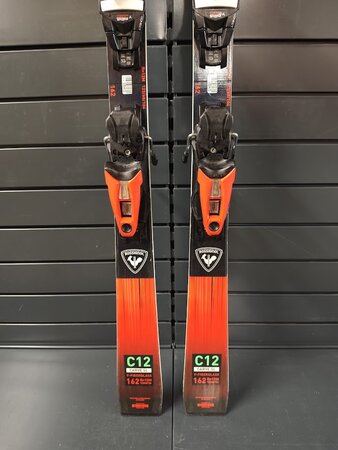Používané lyže Rossignol Hero Carve SL 21/22 T4