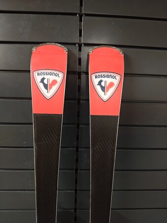 Používané lyže Rossignol Hero Carve SL 21/22 T5