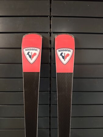 Používané lyže Rossignol Hero Carve SL 21/22 T7