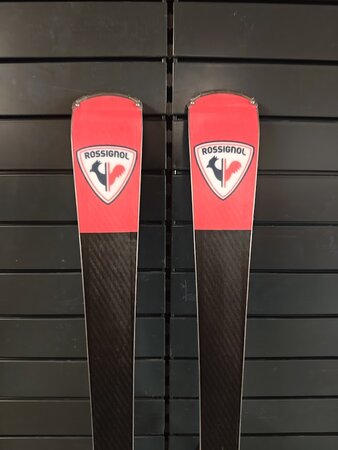 Používané lyže Rossignol Hero Carve SL 21/22 T8