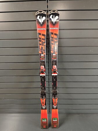Používané lyže Rossignol Hero Carve SL 21/22 T9