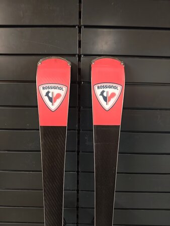 Používané lyže Rossignol Hero Carve SL 21/22 T9