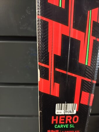 Používané lyže Rossignol Hero Carve SL 21/22 T9