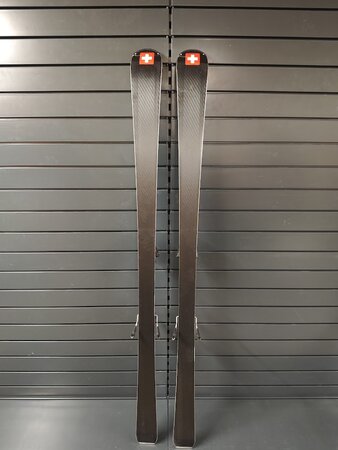 Používané lyže Stöckli Laser SC 22/23 T3 Používané lyže Stöckli Laser SC 22/23 T3