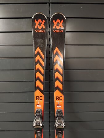 Používané lyže Völkl Racetiger RC 22/23 T1 Používané lyže Völkl Racetiger RC 22/23 T1