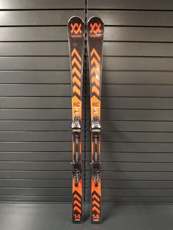 Používané lyže Völkl Racetiger RC 22/23 T2