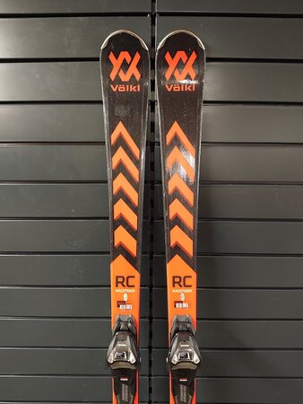 Používané lyže Völkl Racetiger RC 22/23 T2