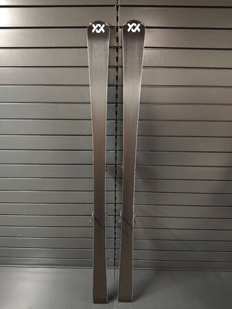 Používané lyže Völkl Racetiger RC UVO 22/23 T3 Používané lyže Völkl Racetiger RC UVO 22/23 T3