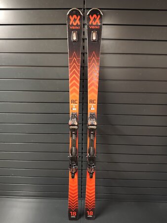 Používané lyže Völkl Racetiger RC UVO 22/23 T4 Používané lyže Völkl Racetiger RC UVO 22/23 T4