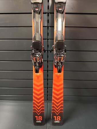 Používané lyže Völkl Racetiger RC UVO 22/23 T5 Používané lyže Völkl Racetiger RC UVO 22/23 T5