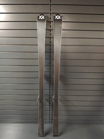 Používané lyže Völkl Racetiger RC UVO 22/23 T6 Používané lyže Völkl Racetiger RC UVO 22/23 T6