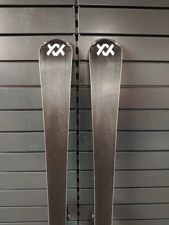 Používané lyže Völkl Racetiger SC 12 21/22